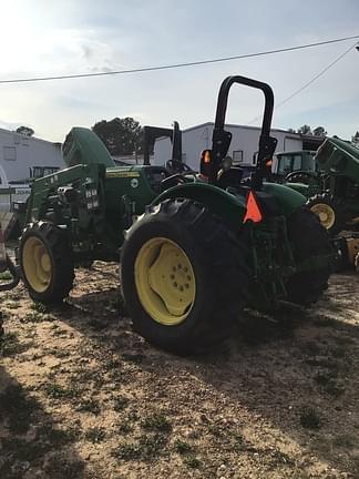 Image of John Deere 5065E equipment image 3