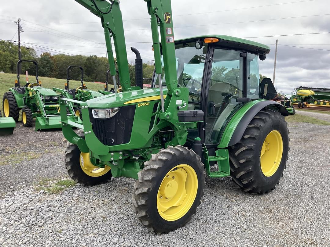 Image of John Deere 5065E Primary image