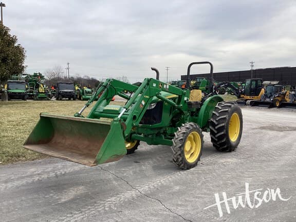 Image of John Deere 5065E equipment image 4