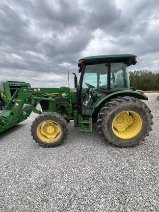 2016 John Deere 5065E Equipment Image0