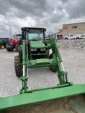 Image of John Deere 5065E equipment image 3