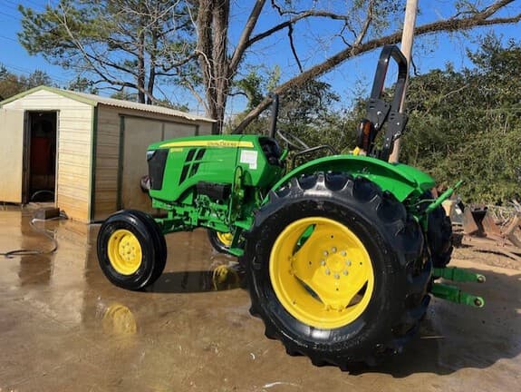 Image of John Deere 5065E equipment image 1