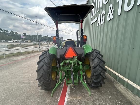 Image of John Deere 5065E equipment image 1