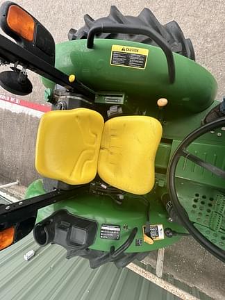 Image of John Deere 5065E equipment image 3