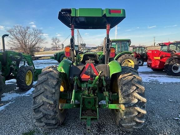 Image of John Deere 5065E equipment image 2