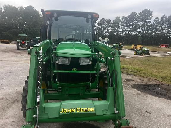 Image of John Deere 5075E equipment image 4