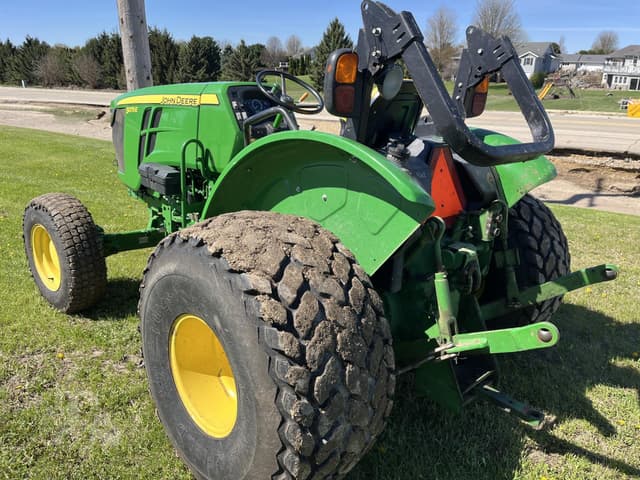 Image of John Deere 5075E equipment image 4