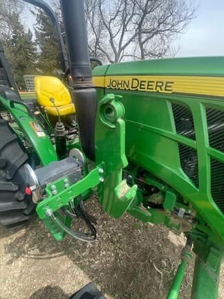 Image of John Deere 5075E equipment image 3