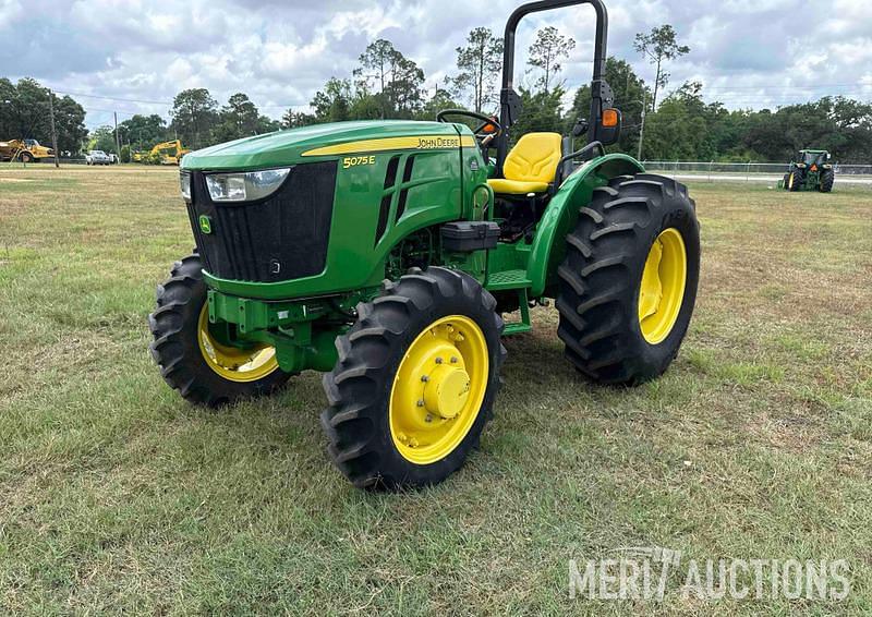 Image of John Deere 5075E Primary image