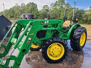 Main image John Deere 5075E 0