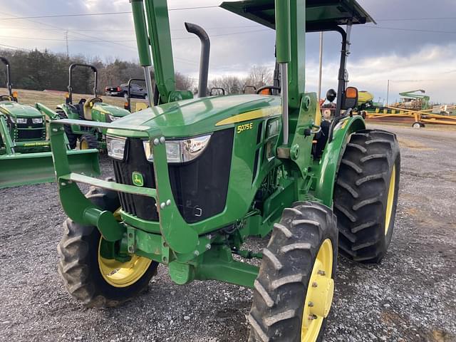 Image of John Deere 5075E equipment image 1