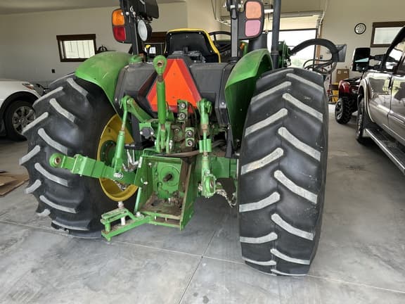 Image of John Deere 5075E equipment image 2