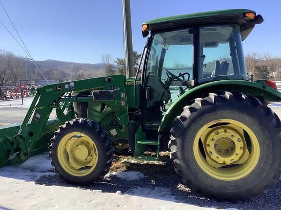 Image of John Deere 5075E equipment image 1