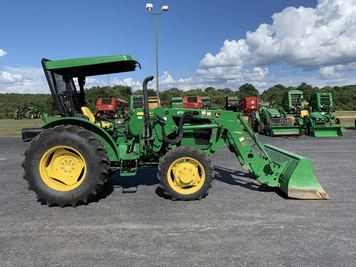 Main image John Deere 5075E