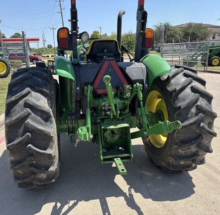 Image of John Deere 5075E equipment image 1