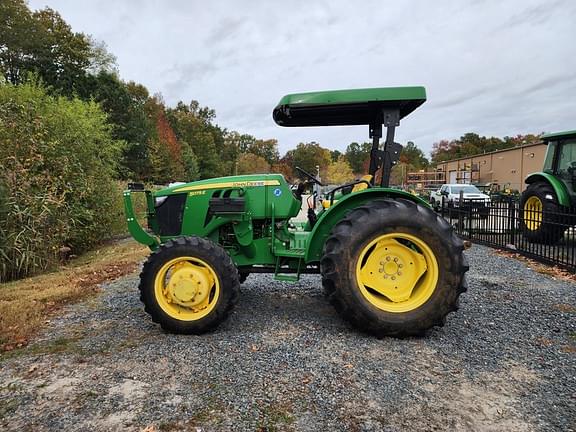 Image of John Deere 5075E equipment image 4