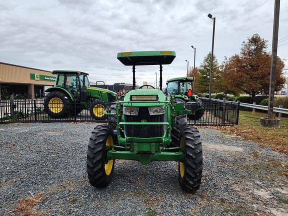 Image of John Deere 5075E equipment image 3