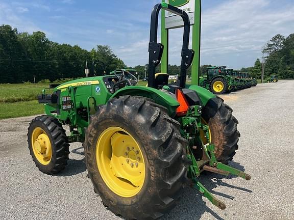 Image of John Deere 5075E equipment image 3