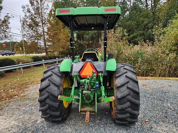 Image of John Deere 5075E equipment image 2