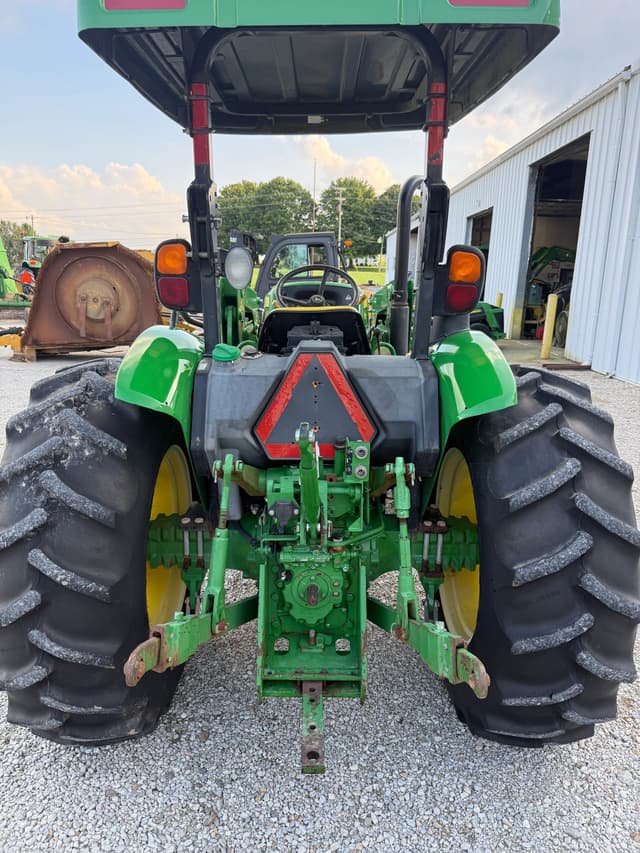 Image of John Deere 5075E equipment image 3