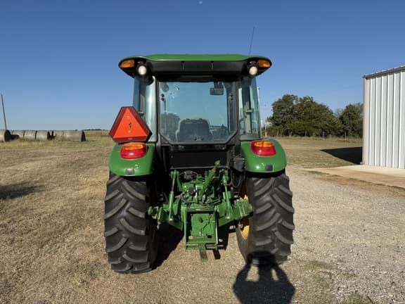 Image of John Deere 5075E equipment image 4