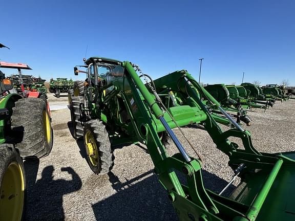 Image of John Deere 5075E equipment image 3