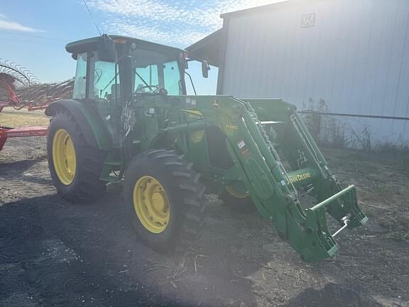 Image of John Deere 5075M equipment image 4