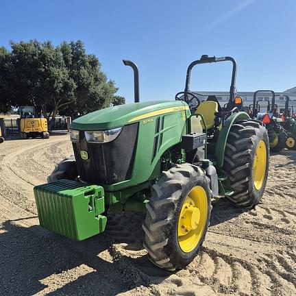 Image of John Deere 5075M equipment image 2