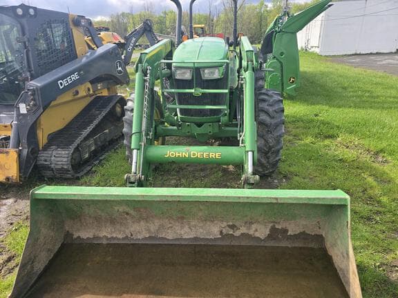 Image of John Deere 5075M equipment image 3