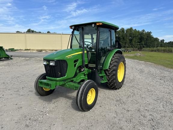 Image of John Deere 5075M equipment image 2