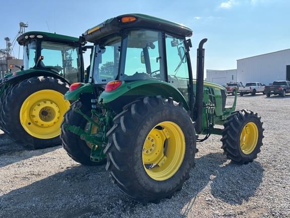 Image of John Deere 5085E equipment image 2