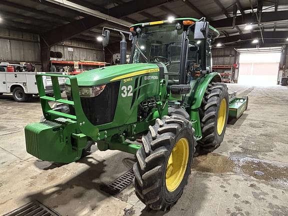 Image of John Deere 5085E Primary image