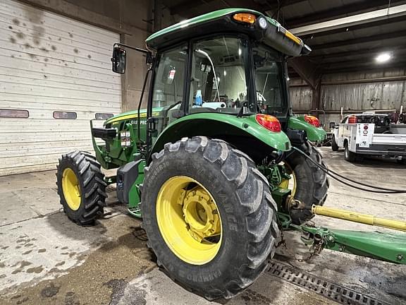 Image of John Deere 5085E equipment image 4