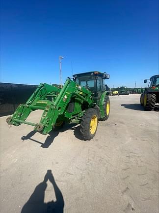 Image of John Deere 5085E equipment image 2