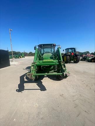 Image of John Deere 5085E equipment image 4