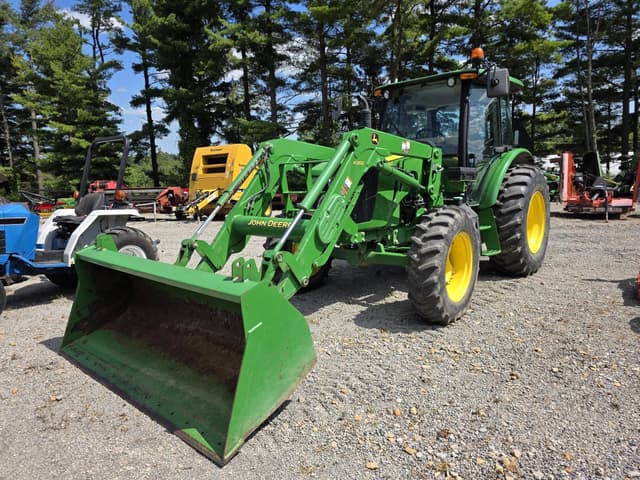 Image of John Deere 5085E equipment image 2
