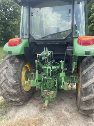 Image of John Deere 5085E equipment image 4