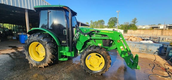 2016 John Deere 5085E Equipment Image0