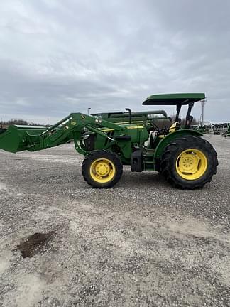 Image of John Deere 5085E equipment image 1