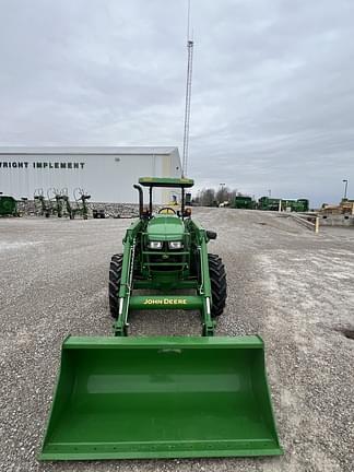 Image of John Deere 5085E equipment image 2