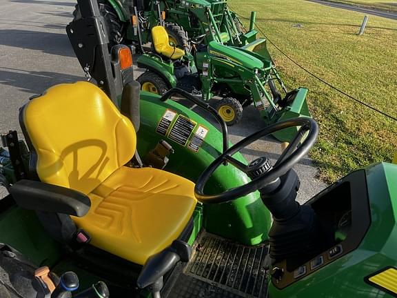 Image of John Deere 5085E equipment image 3