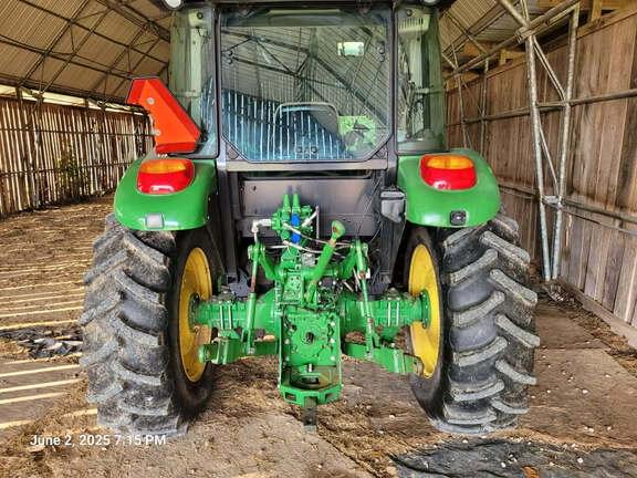 Image of John Deere 5085E equipment image 4