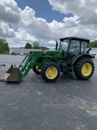 2016 John Deere 5085E Equipment Image0