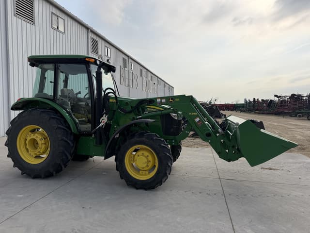 Image of John Deere 5085E equipment image 3