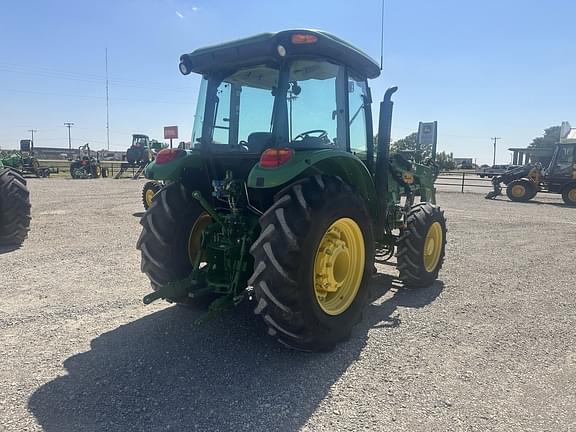 Image of John Deere 5085E equipment image 4