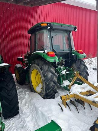 Image of John Deere 5085E equipment image 4