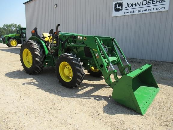 Image of John Deere 5085E equipment image 3