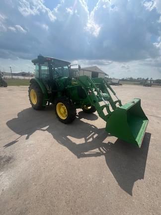 Image of John Deere 5085E equipment image 1