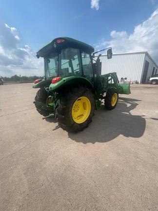 Image of John Deere 5085E equipment image 3