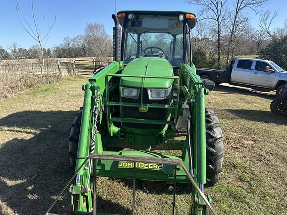 Image of John Deere 5085E equipment image 4